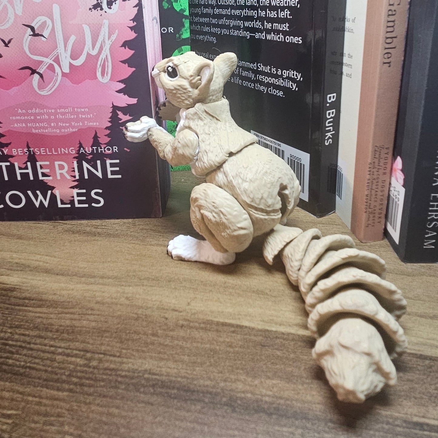 3D Printed Articulated Squirrel | Large Posable Animal Figure | Bookshelf Decor Companion
