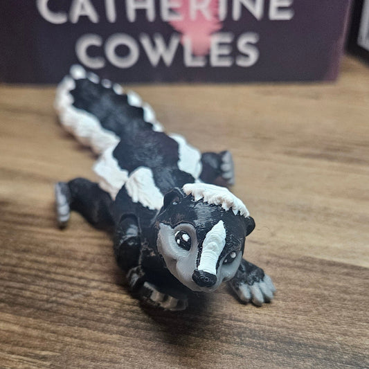 3D Printed Articulated Skunk | Cute Black & White Posable Skunk Toy | Desk Fidget Decor