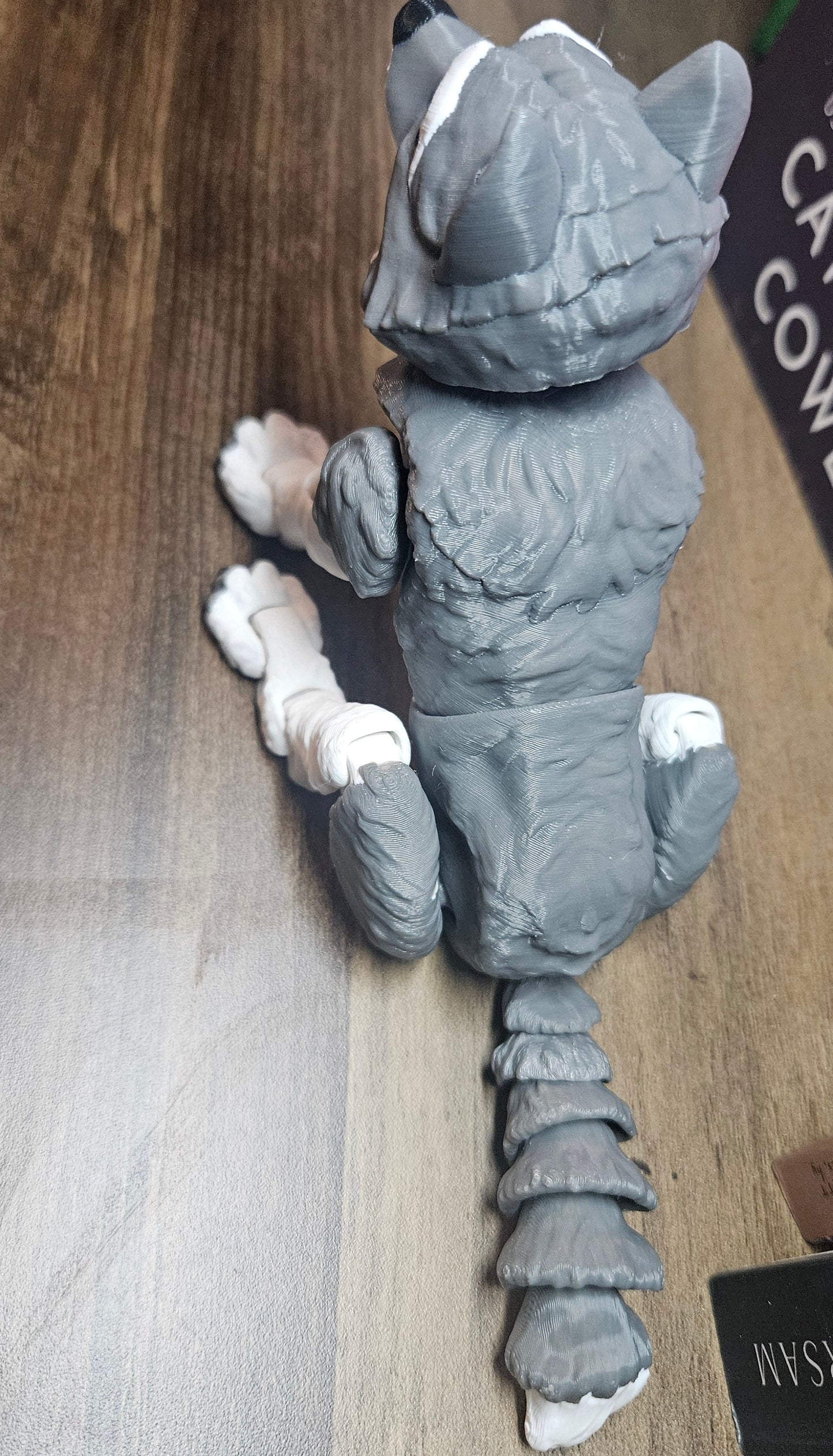 3D Printed Articulated Wolf | Large Posable Animal Figure | Bookshelf Decor Companion